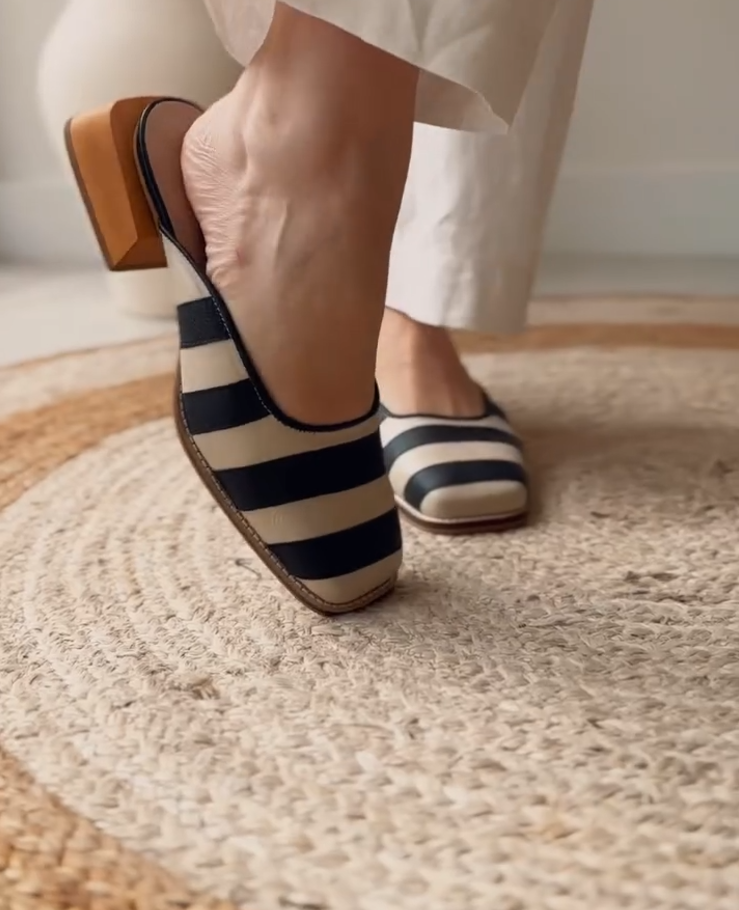 Striped wedge heel slippers