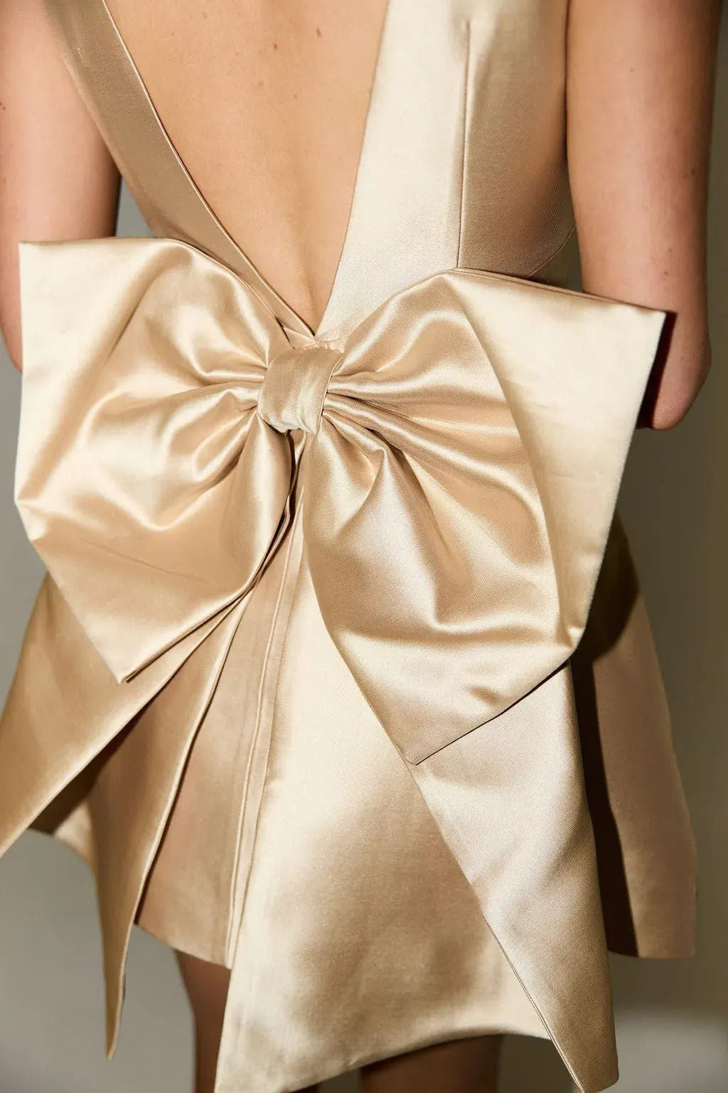 Mini dress with bow details