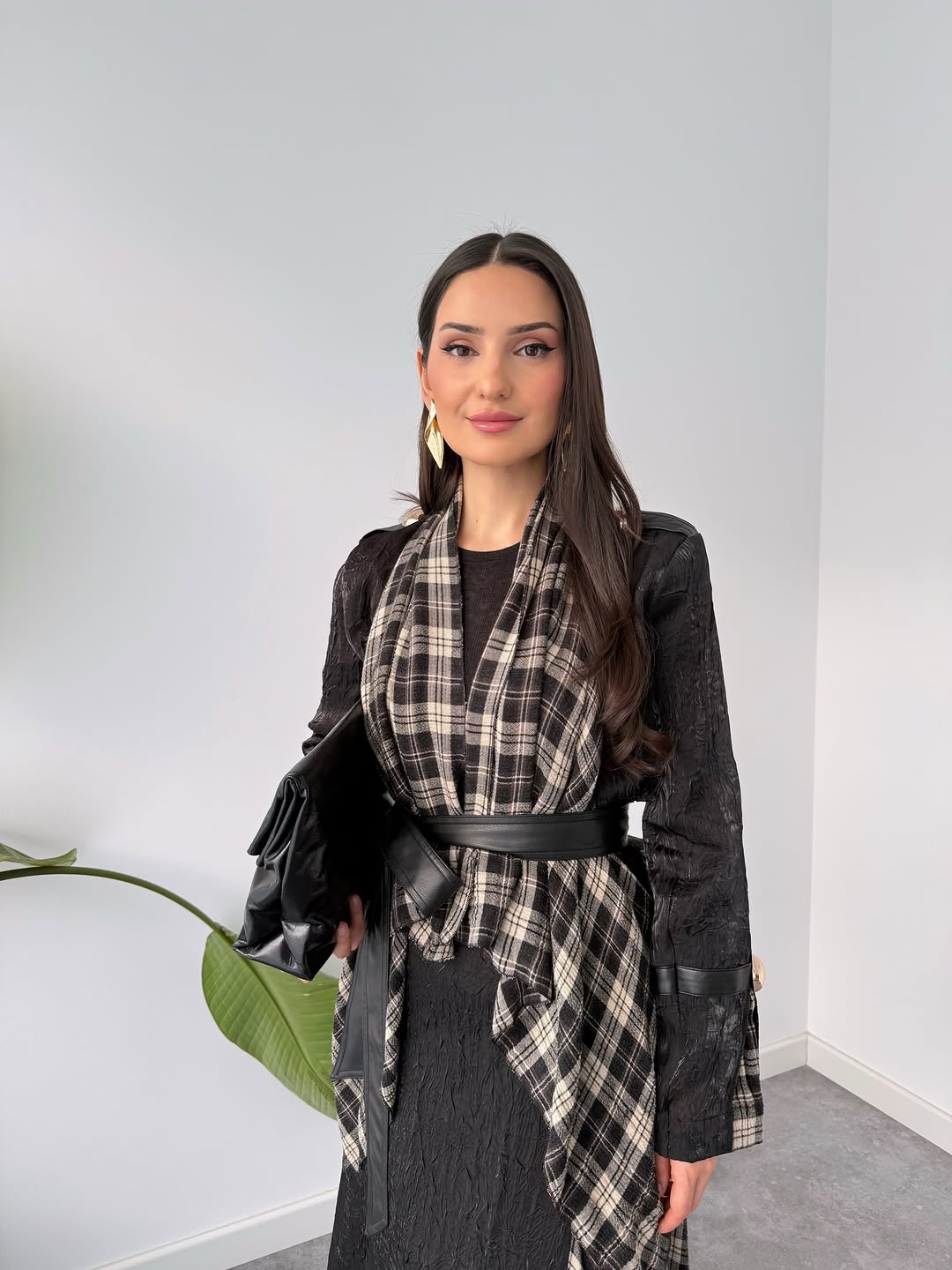 Black plaid blended fabric jacket + asymmetrical skirt set