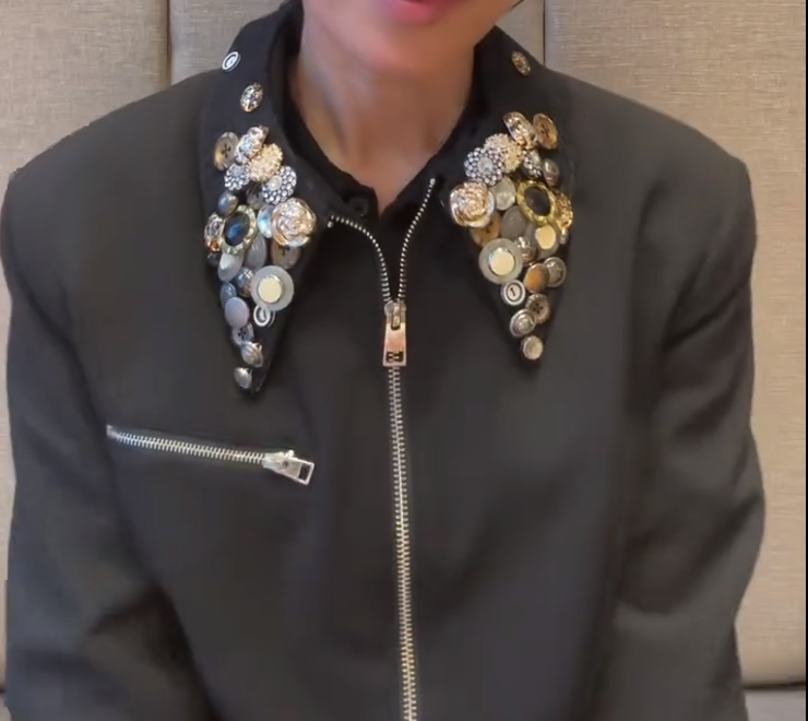 Rhinestone Beaded Heavy-Duty Pointed Collar False Collar