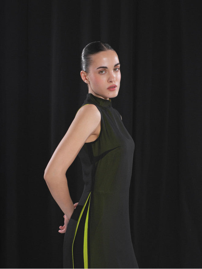 Double-layered waist-cinching outer garment