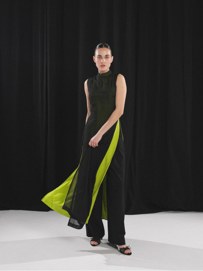 Double-layered waist-cinching outer garment